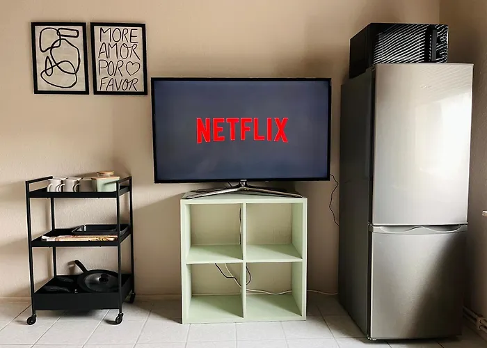 Overnight No1 - Dachterrasse, Kueche, Netflix